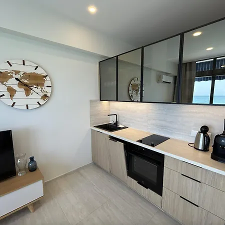 Malibu Apartament, ベナルマデナ